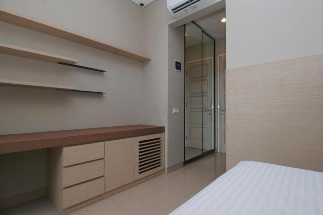 Home 899 Patal Senayan Джакарта Екстериор снимка